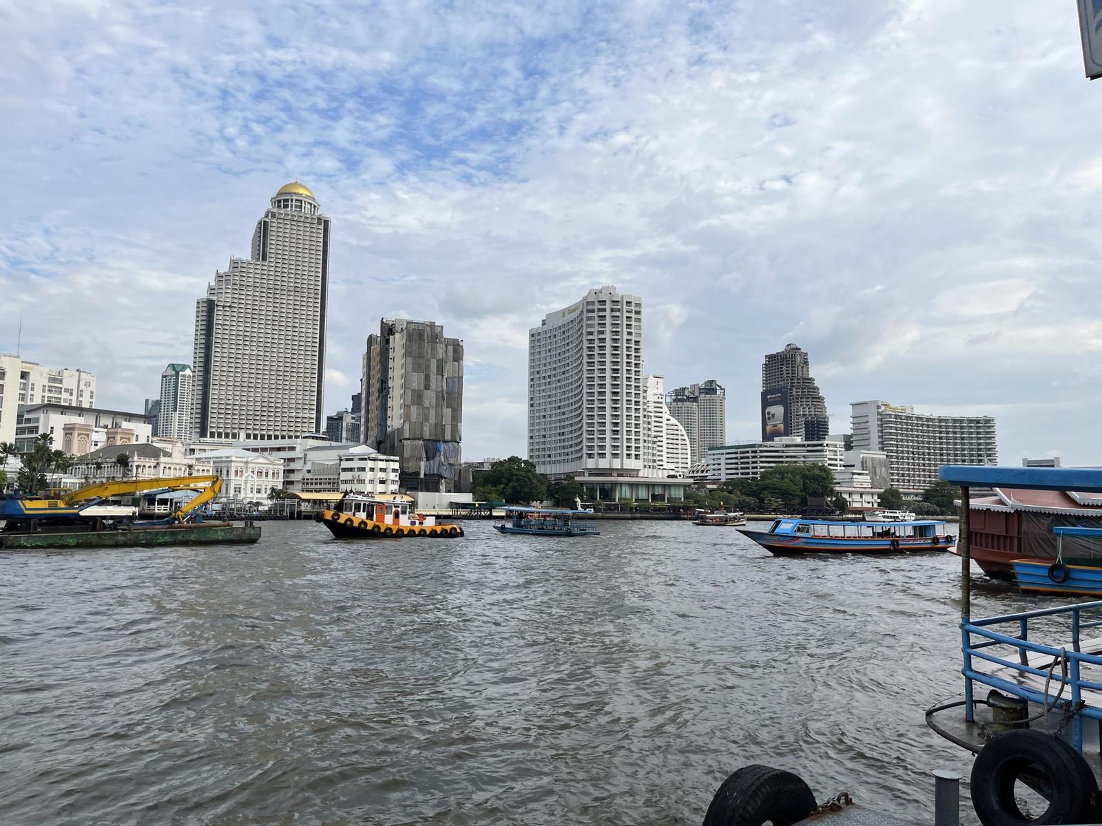 Bangkok's Best Local Experiences: Markets, Art, Culture This Weekend