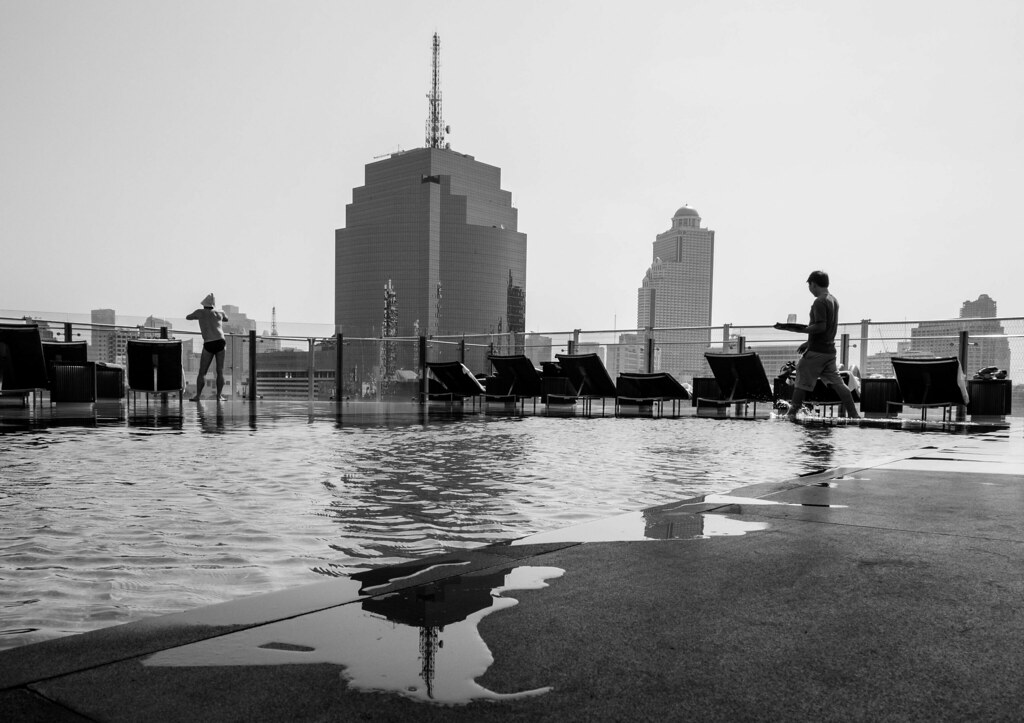Bangkok's Economic Growth Masks Uneven Recovery Across Neighbourhoods