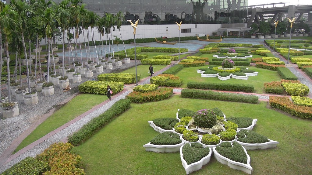 Bangkok's Economic Resilience Stands Out Among Global Peers