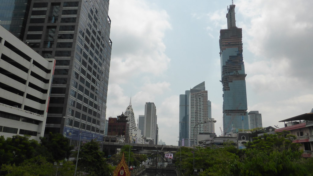 Bangkok Rental Market Tightens as Tenants Face Rising Costs and Landlords Adjust Strategies